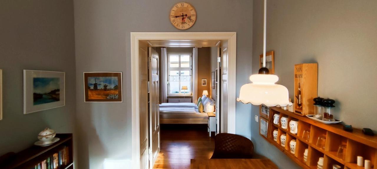 Loggiahaus Am Schloss, 5 Ferienwohnungen, Teils Mit Schloss- Und Seeblick Rheinsberg Zewnętrze zdjęcie